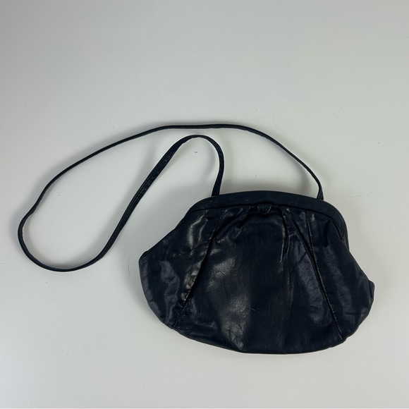 Vintages 1980's Black Leather Clamshell Slouchy Crossbody Handbag - Picture 1 of 4